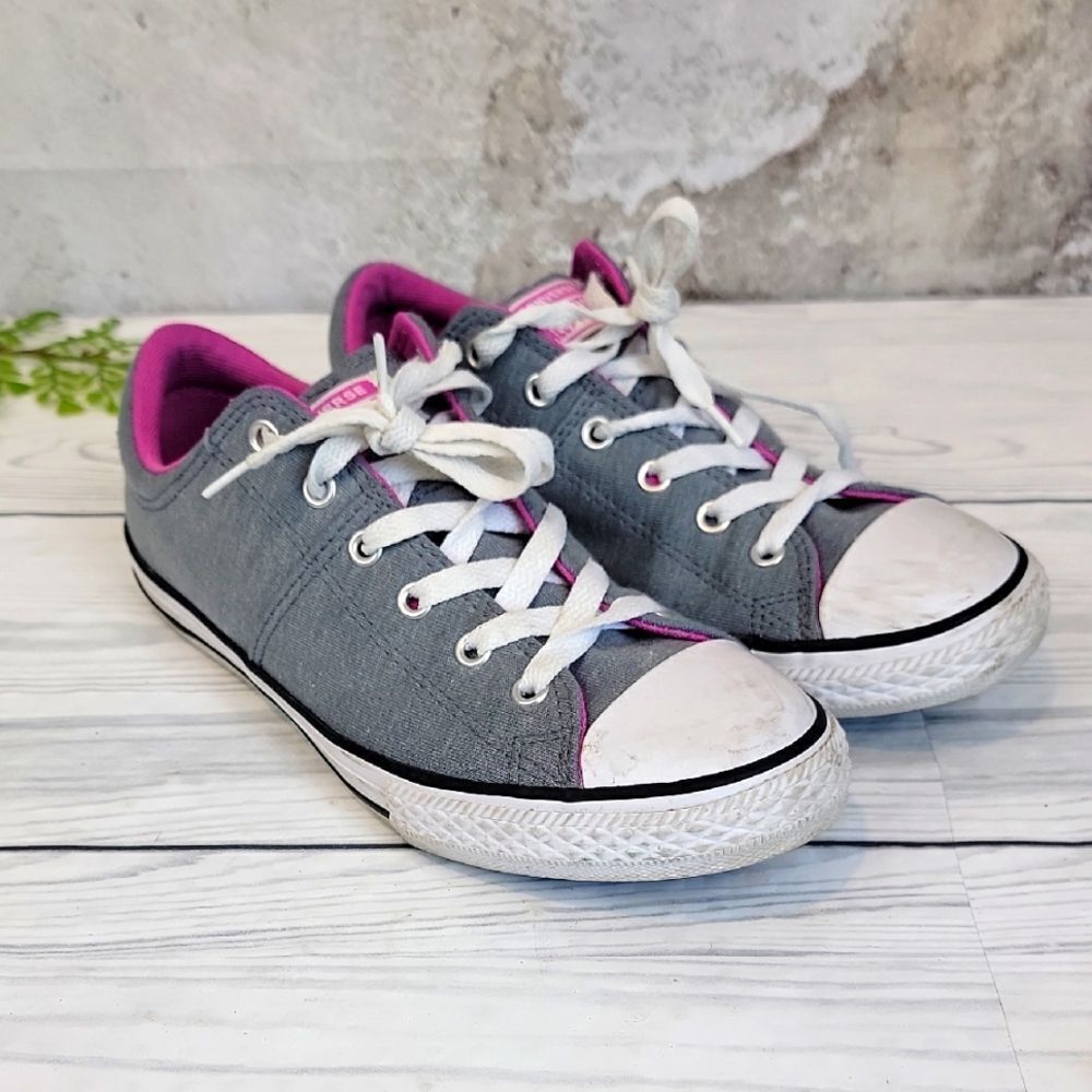 Converse All Star Chuck Taylor Low Top Sneakers Gray and Pink Size 5 Junior